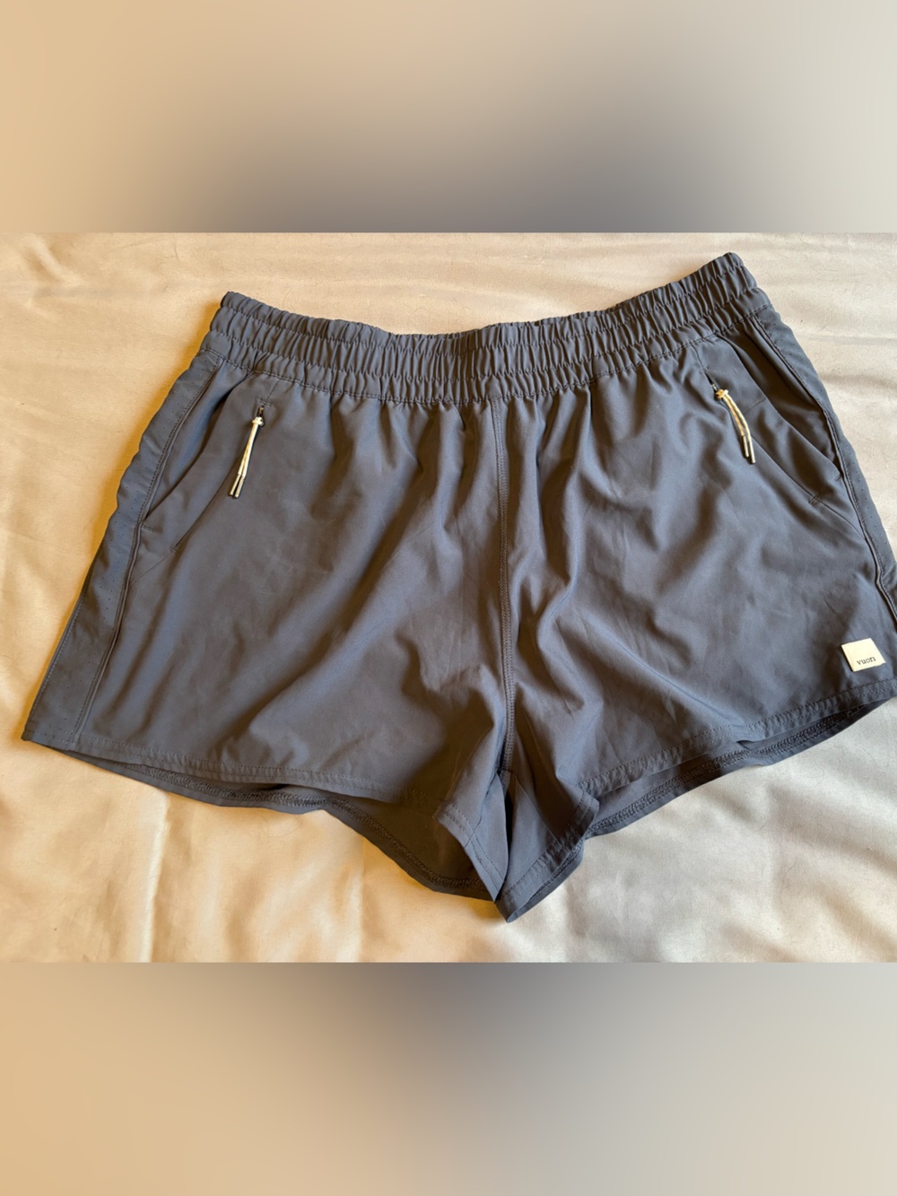 Vuori Shorts